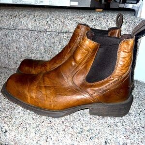 Ariat Midtown Rambler Boot Size 10.5EE (wide) Barn Brown